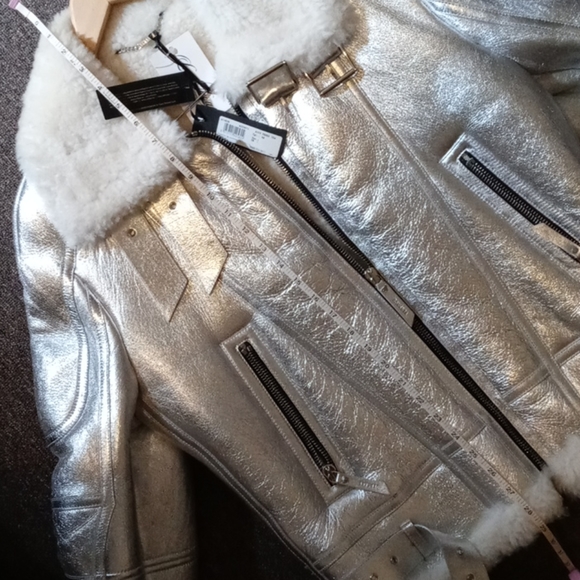 Versace Collection - Picture 7 of 8